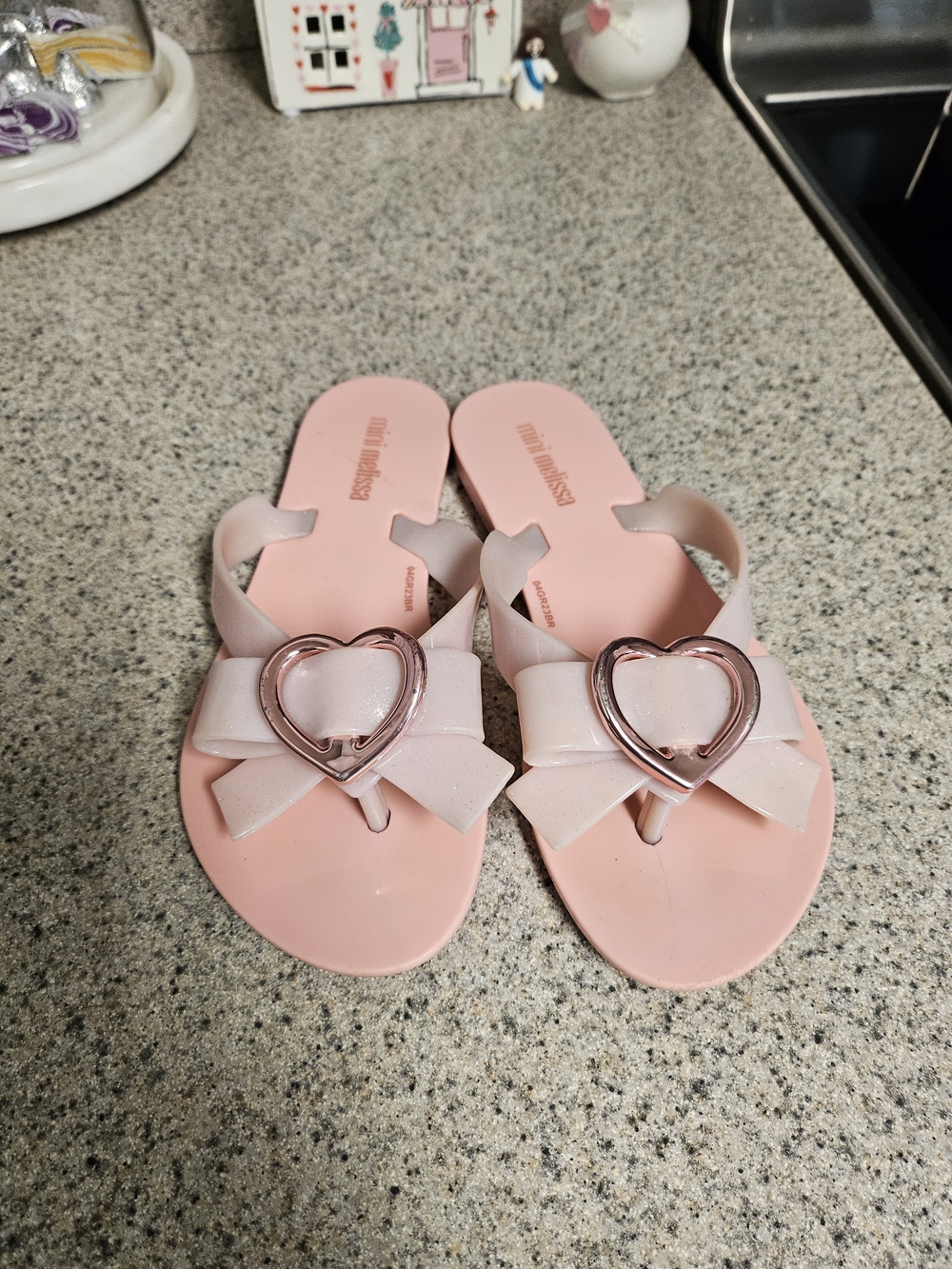 Mini Melissa Girls' Pink Heart Bow Jelly Sandals - Picture 2 of 7